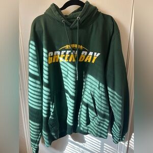 Green Bay sweatshirt